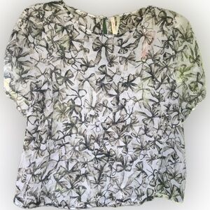 Frenchi Top, Bow, sheer design, Sz Small